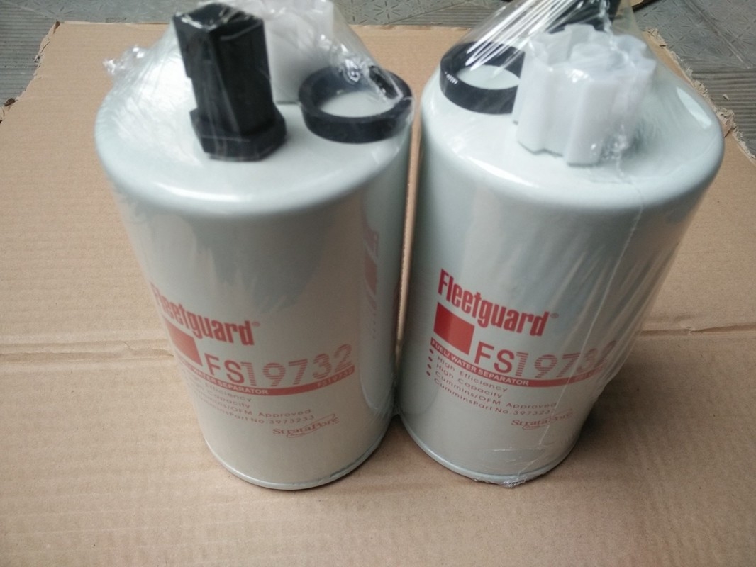 Filtre Fleetguard FS19732 3973233 de séparateur d'eau de carburant de Cummins