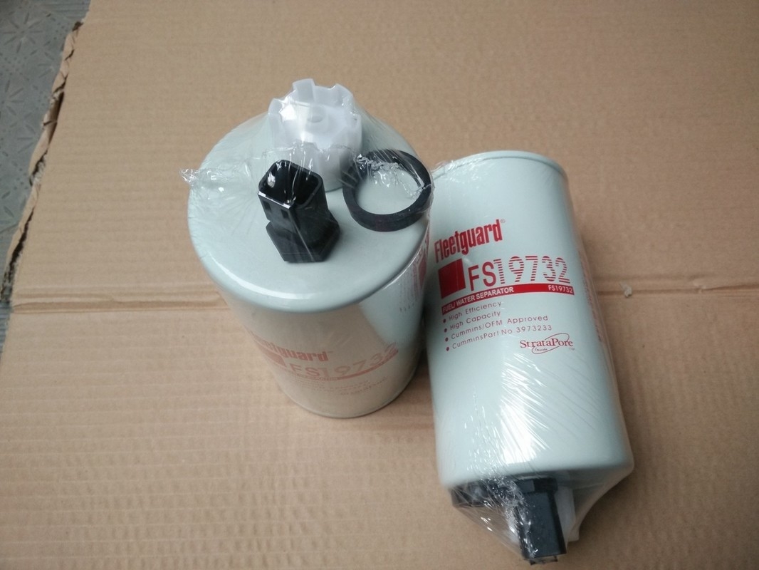 Filtre Fleetguard FS19732 3973233 de séparateur d'eau de carburant de Cummins