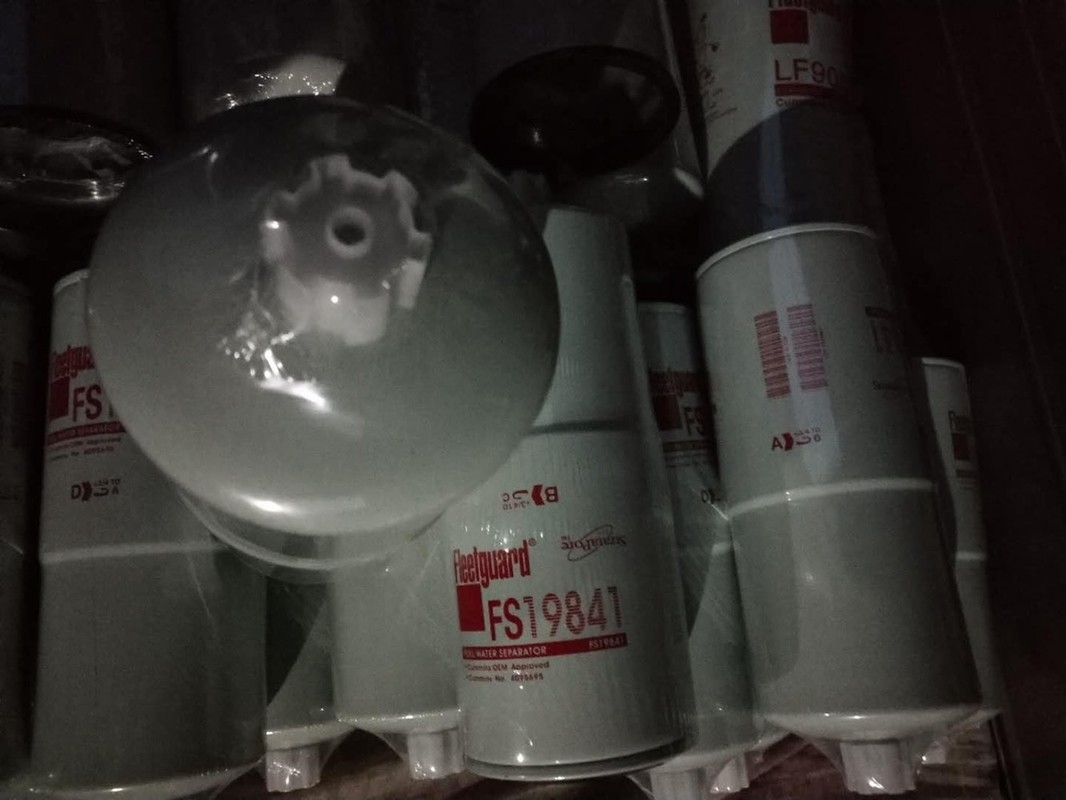 Filtre à essence de FS19841 Fleetguard pour l'ODM d'OEM de séparateur d'eau d'huile