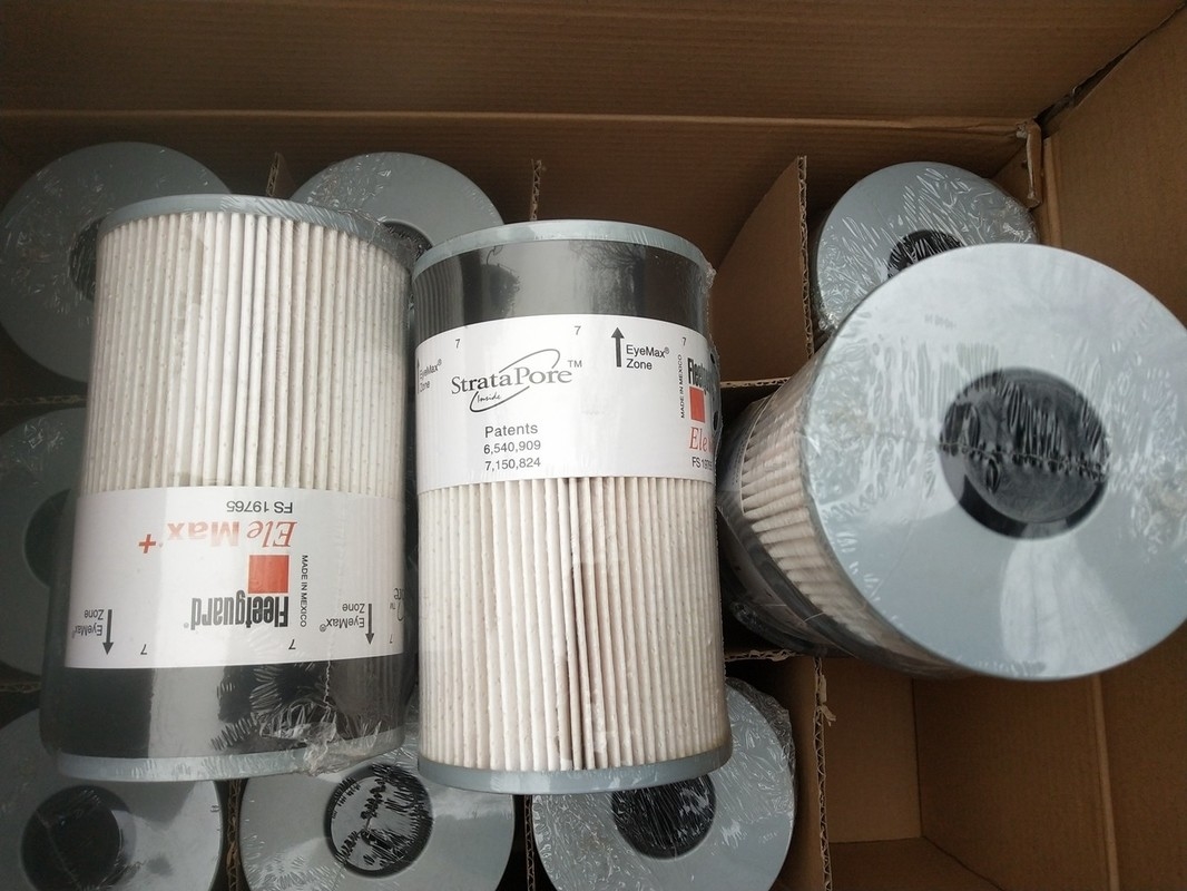 Filtre diesel de Fleetguard de fibre de verre, élément filtrant de séparateur FS19765